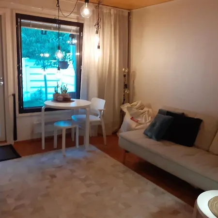 Ann's Terraced House With Sauna